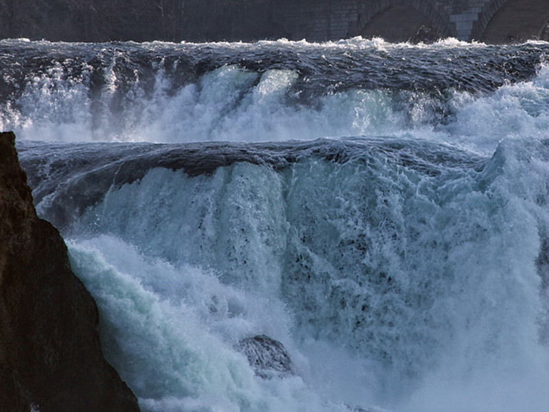 水質(zhì)在線分析儀具備自動(dòng)標(biāo)準(zhǔn)樣品核查功能